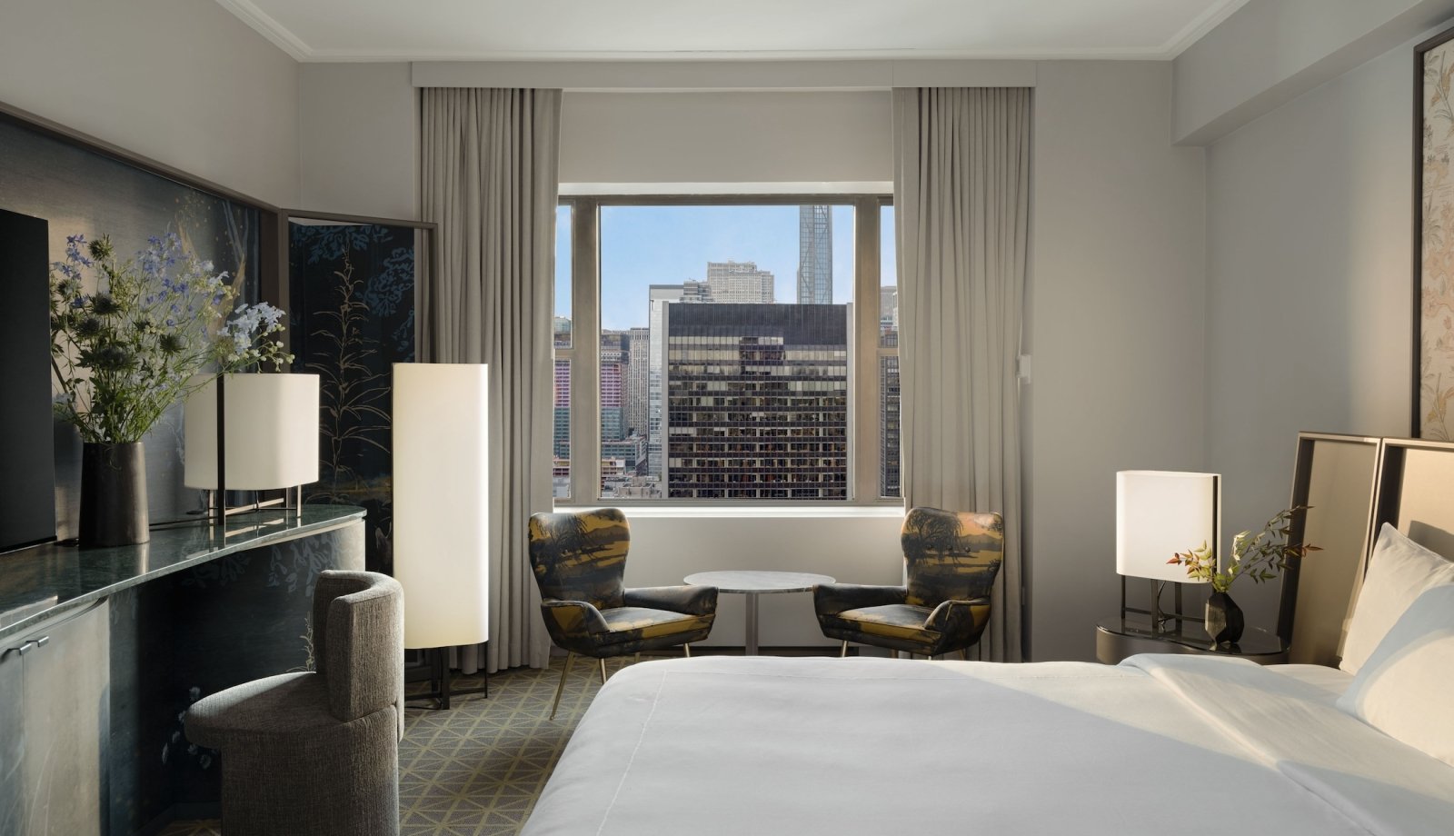 The one bedroom suite with city view at Park Lane New York.